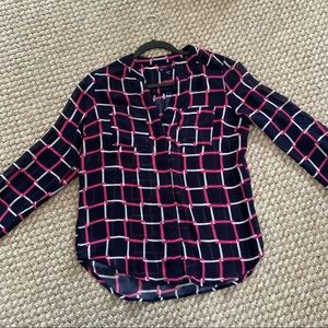 NWOT Gap Navy and Pink Patterned Button Down Long Sleeve Blouse